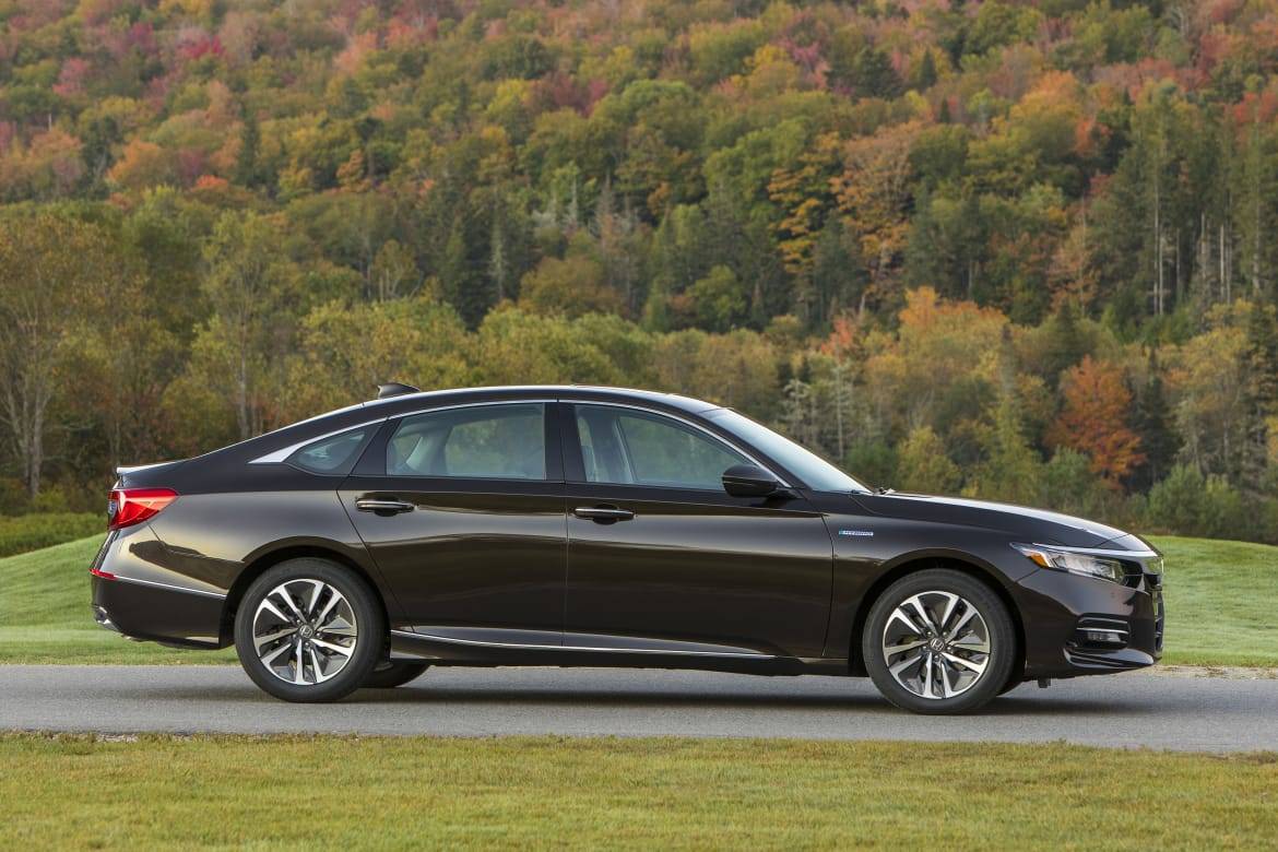 what does it cost to fill up the 2018 honda accord hybrid news cars com fill up the 2018 honda accord hybrid