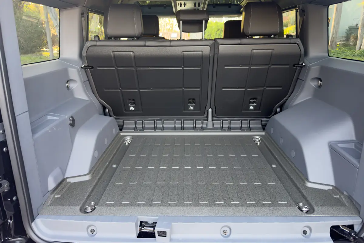 ineos grenadier black edition 2026 46 interior cargo jpg
