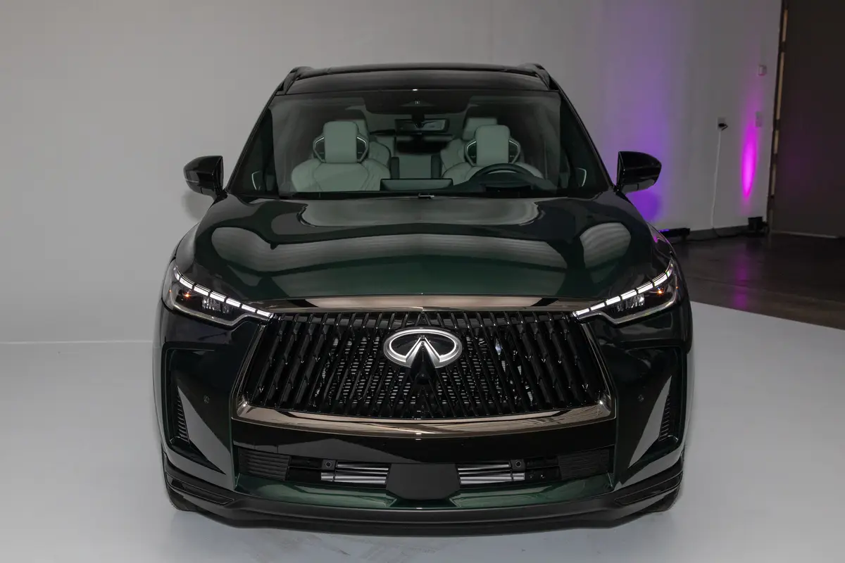 infiniti qx60 2026 02 exterior front jpg