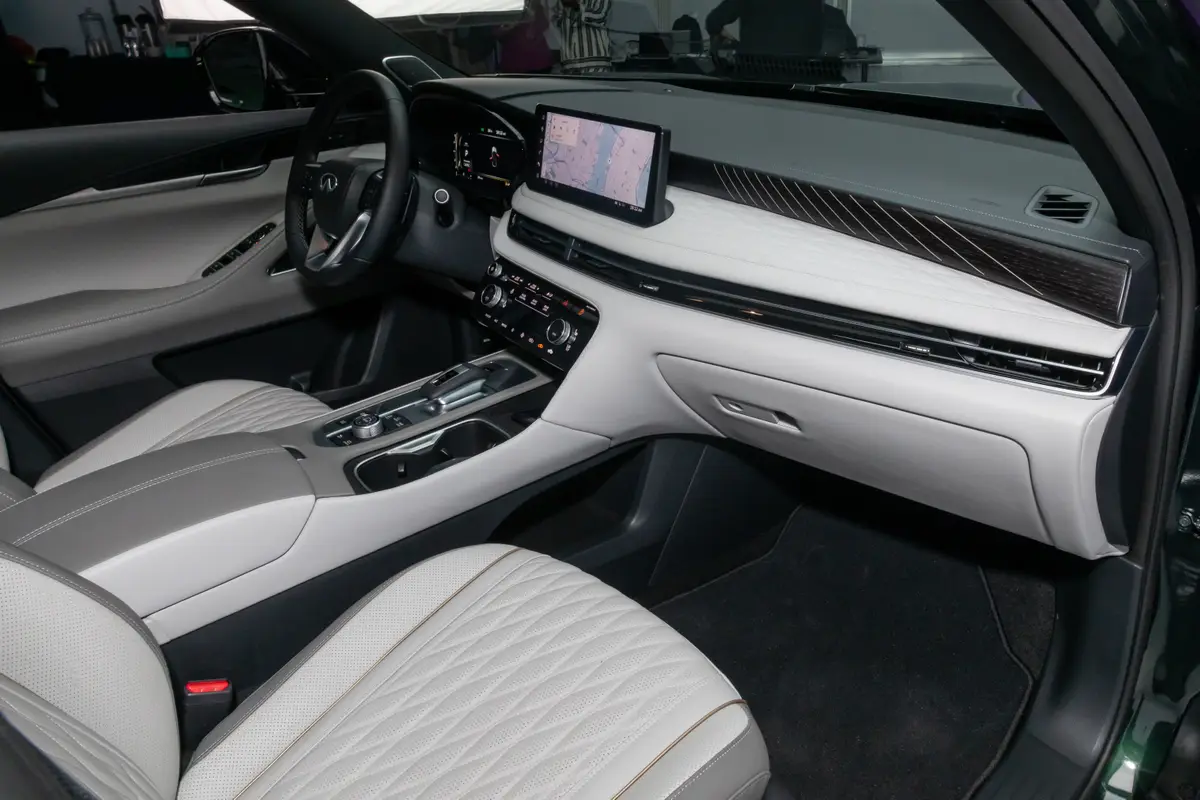 infiniti qx60 2026 18 interior front row jpg