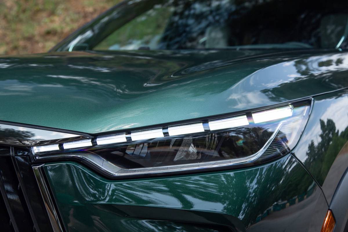 infiniti qx60 autograph awd 2026 04 exterior headlight scaled jpg