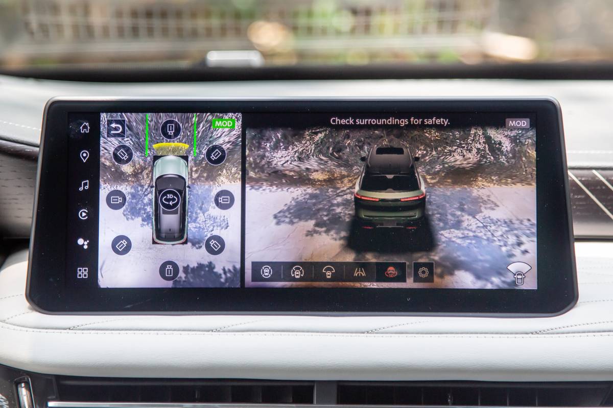 infiniti qx60 autograph awd 2026 24 interior center stack display scaled jpg