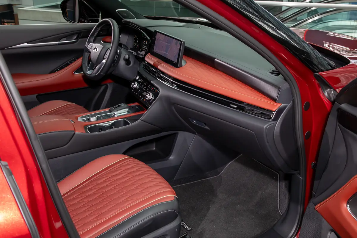 infiniti qx65 2026 12 interior front row jpg