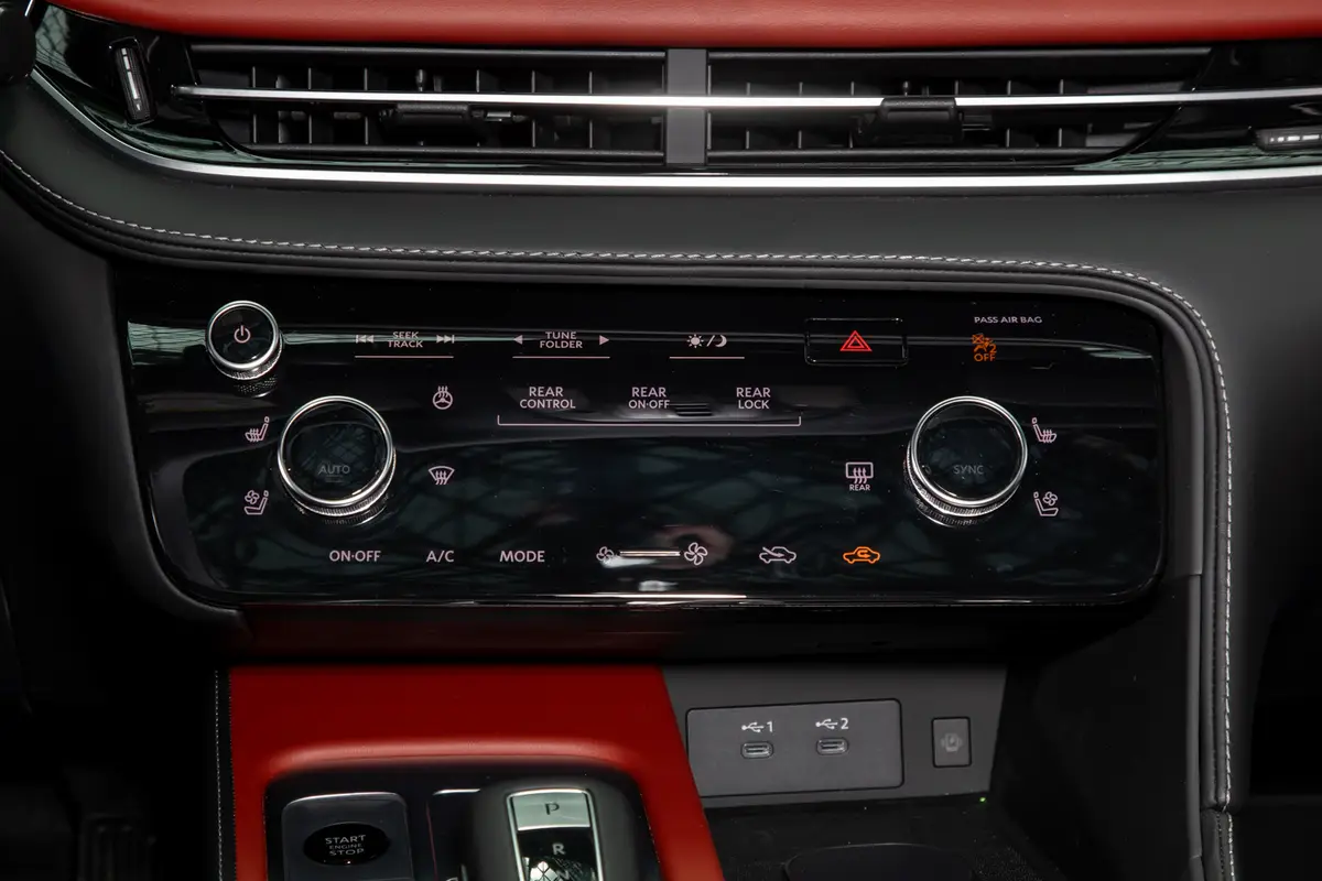 infiniti qx65 2026 22 interior climate control jpg