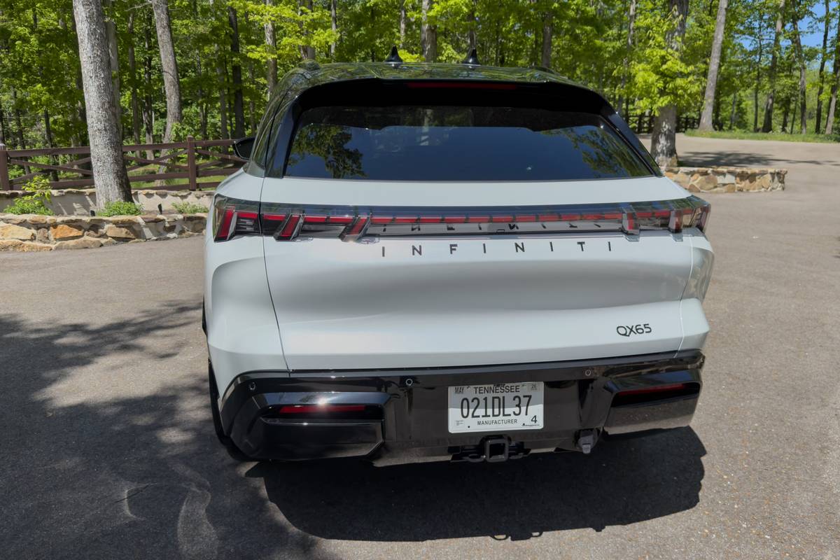 infiniti qx65 2027 09 exterior rear white 1 scaled jpg