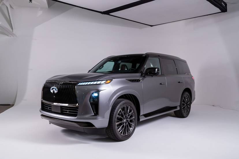 2025 INFINITI QX80 Specs, Price, MPG & Reviews