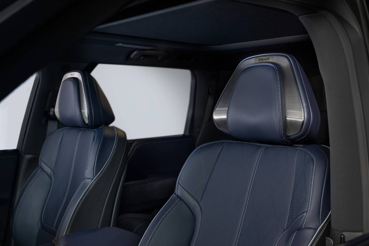 infiniti qx80 sport 2026 interior oem 01 jpg