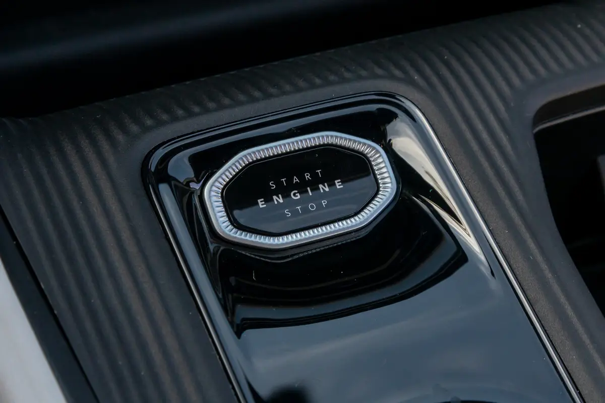 jeep cherokee 2026 19 interior start stop jpg