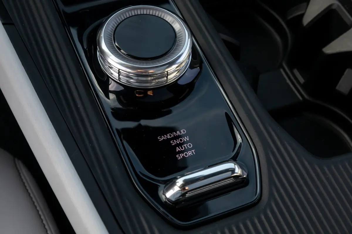 jeep cherokee 2026 20 interior drive mode jpg