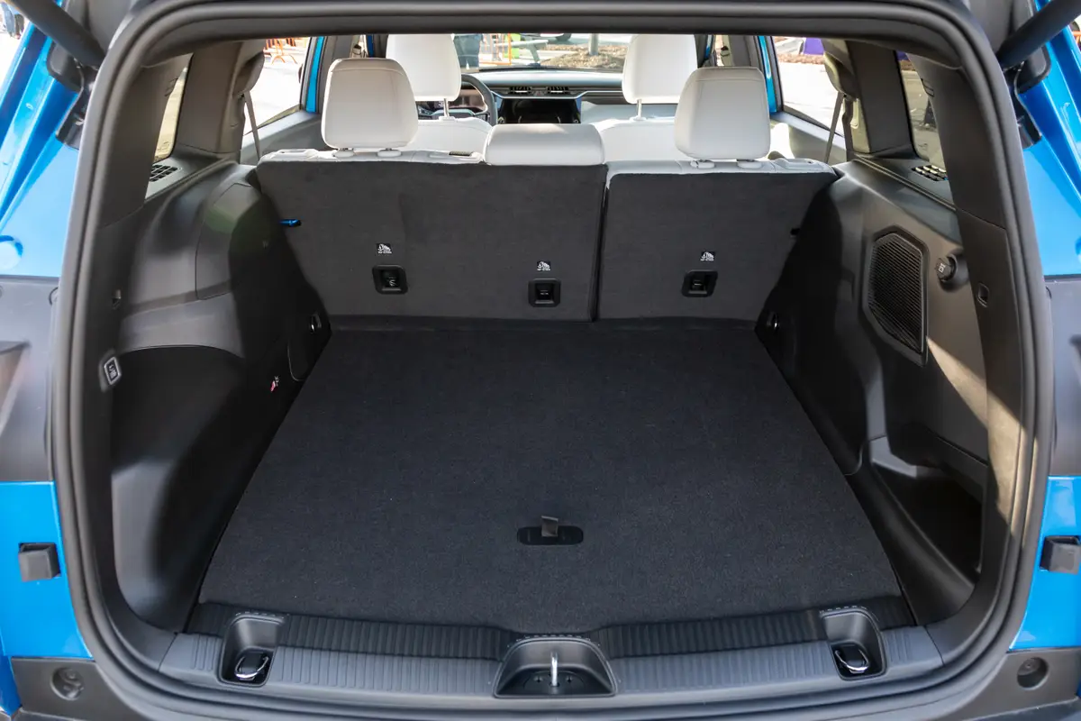 jeep cherokee 2026 36 interior cargo jpg