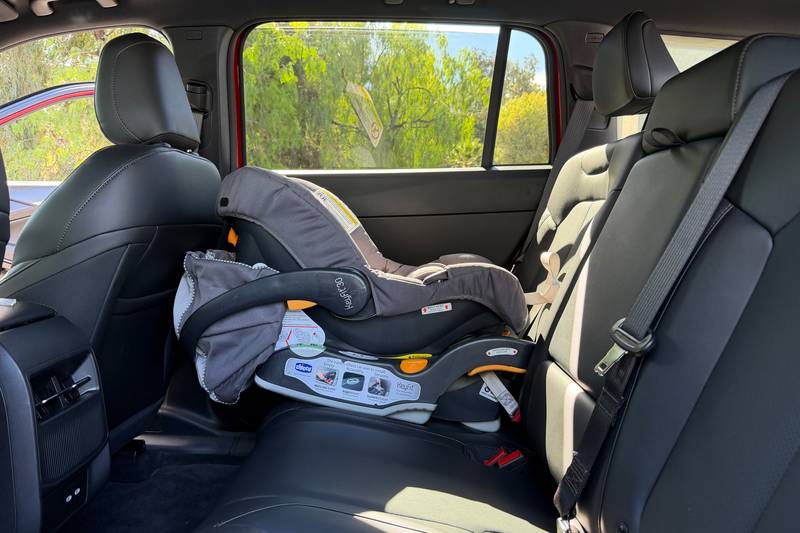 jeep-cherokee-2026-interior-csc-02