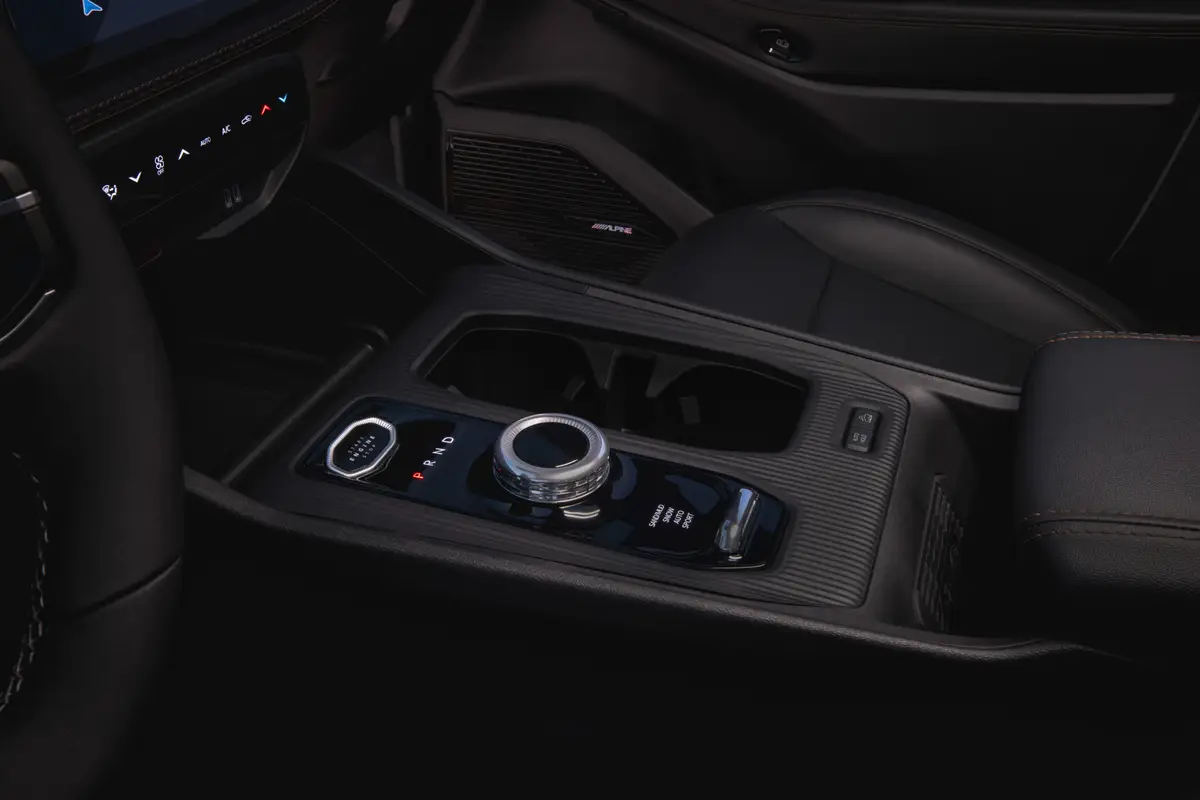 jeep cherokee 2026 interior oem 26 jpg