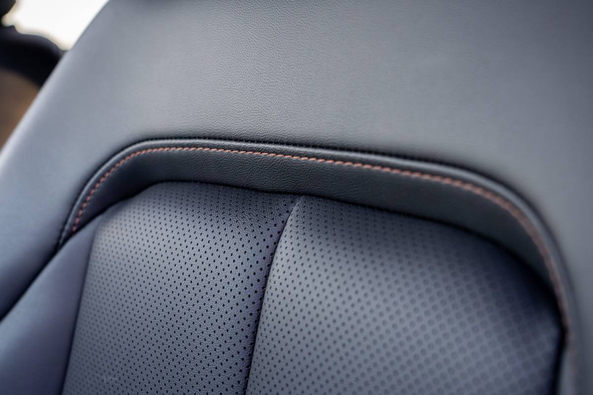 jeep cherokee limited 4x4 2026 19 interior driver seat detail scaled jpg