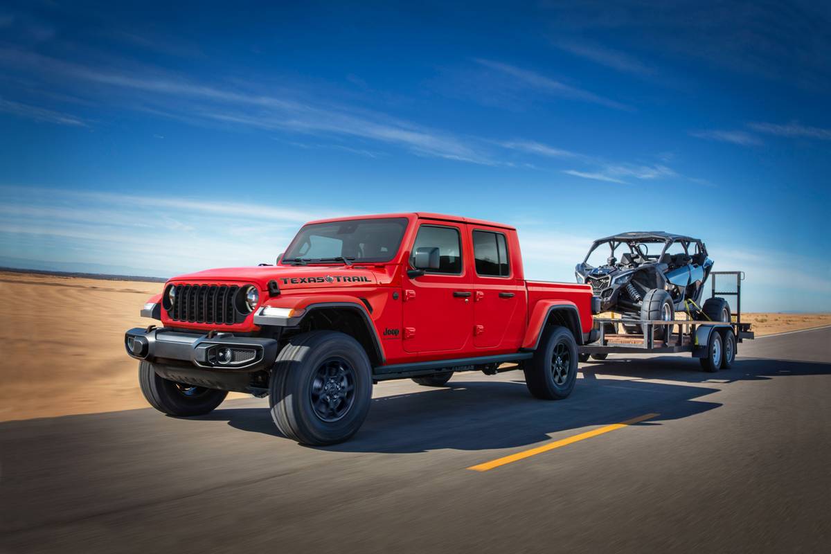 jeep-gladiator-texas-trail-2024-exterior-oem-01