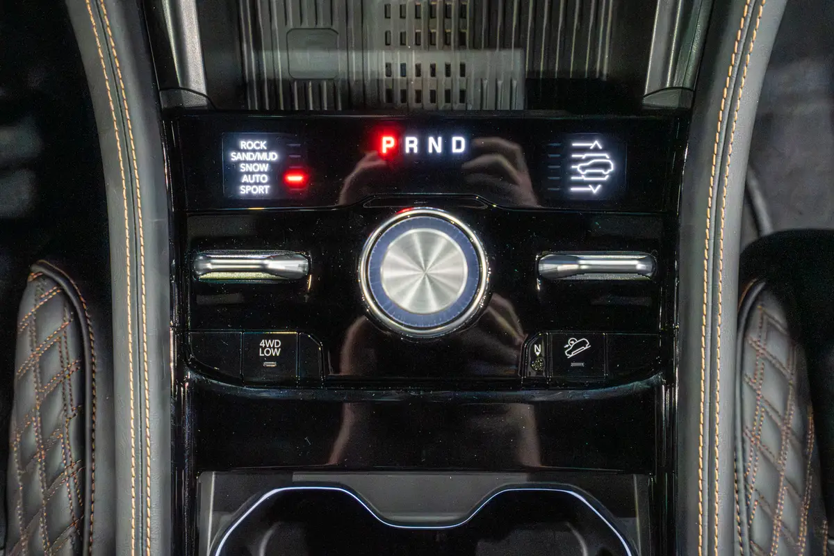 jeep grand cherokee 2026 12 interior gear selector jpg