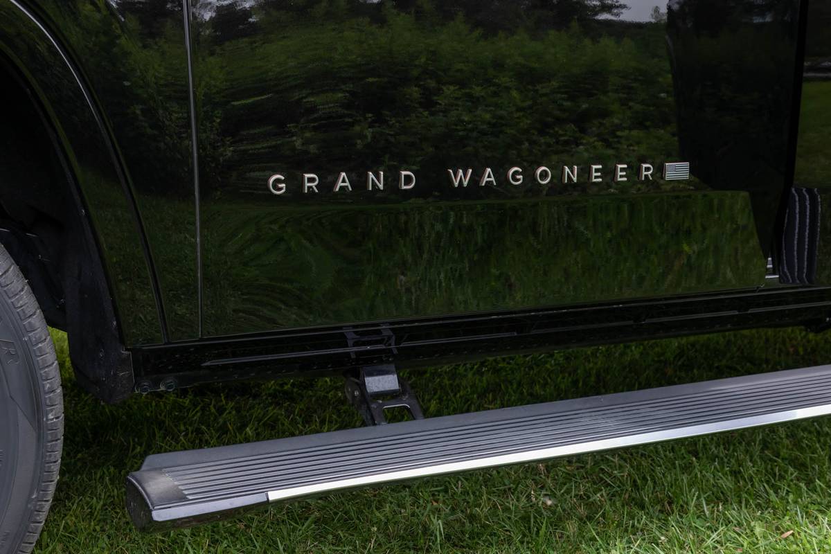 2022 Jeep Grand Wagoneer | Cars.com photo by Christian Lantry