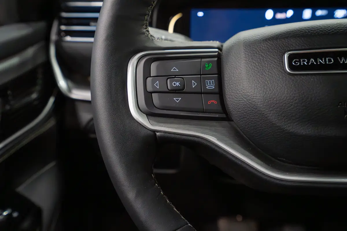 jeep grand wagoneer 2026 09 interior steering wheel buttons jpg