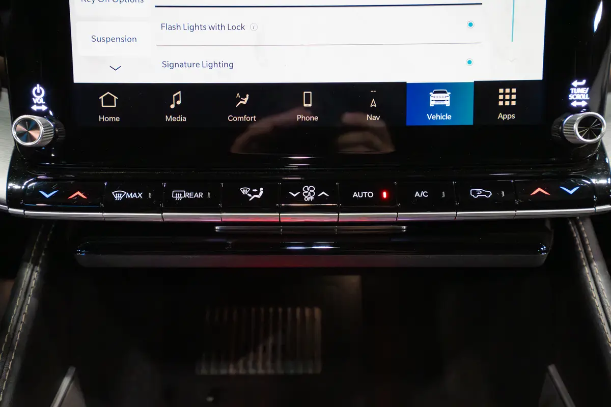 jeep grand wagoneer 2026 14 interior climate control jpg