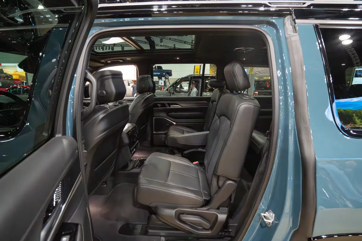 jeep grand wagoneer 2026 17 interior second row jpg