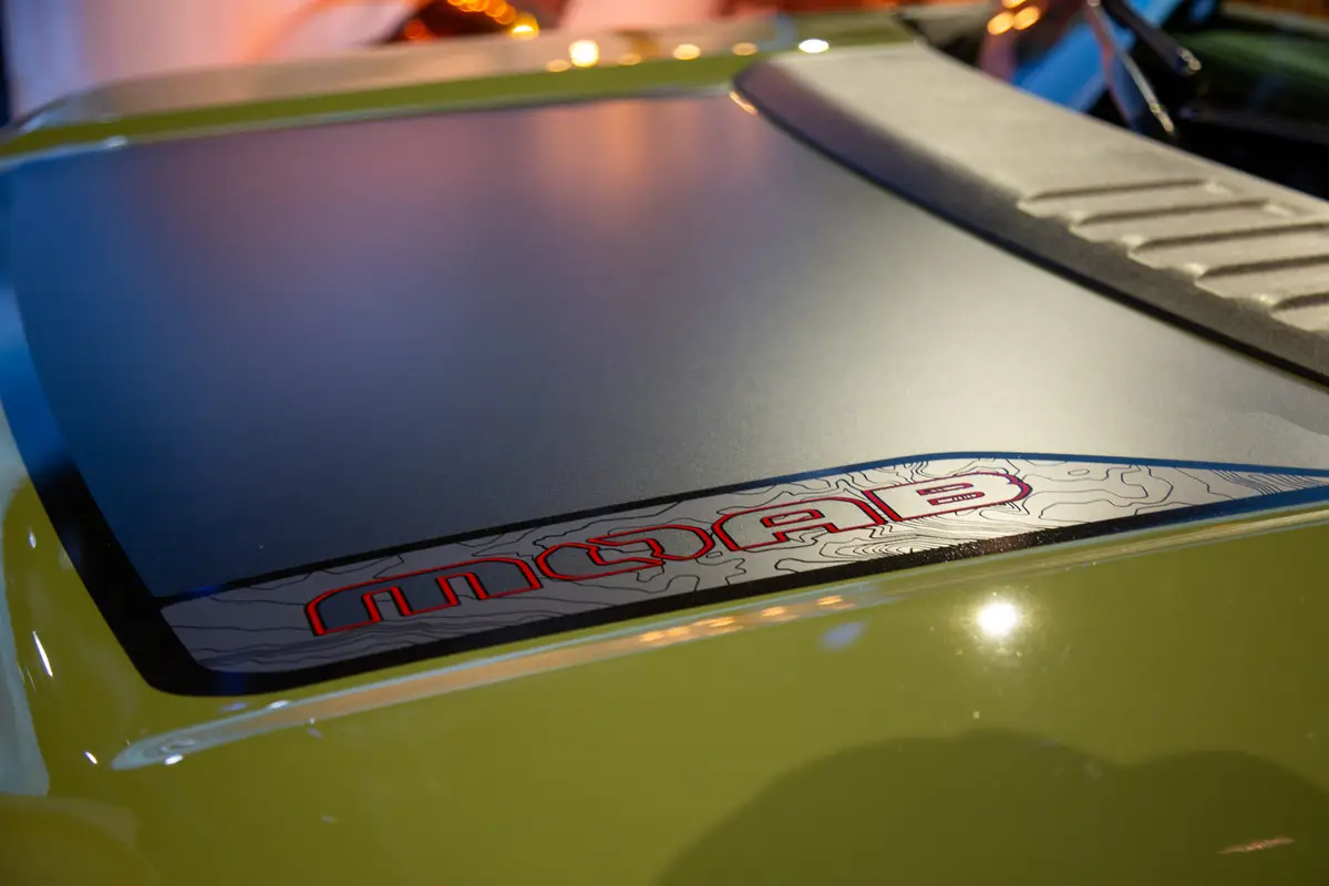 jeep recon 2026 18 exterior hood scaled jpg