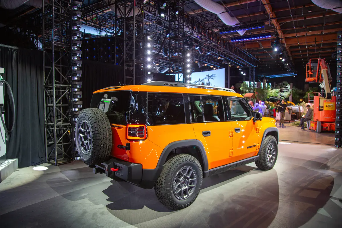 jeep recon 2026 29 exterior rear angle scaled jpg