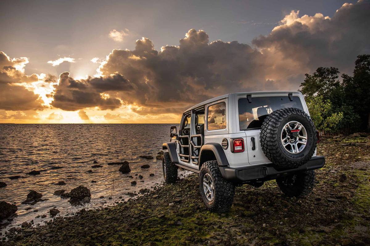 jeep wranger three o five edition 2020 01 angle  exterior  rear  white jpg