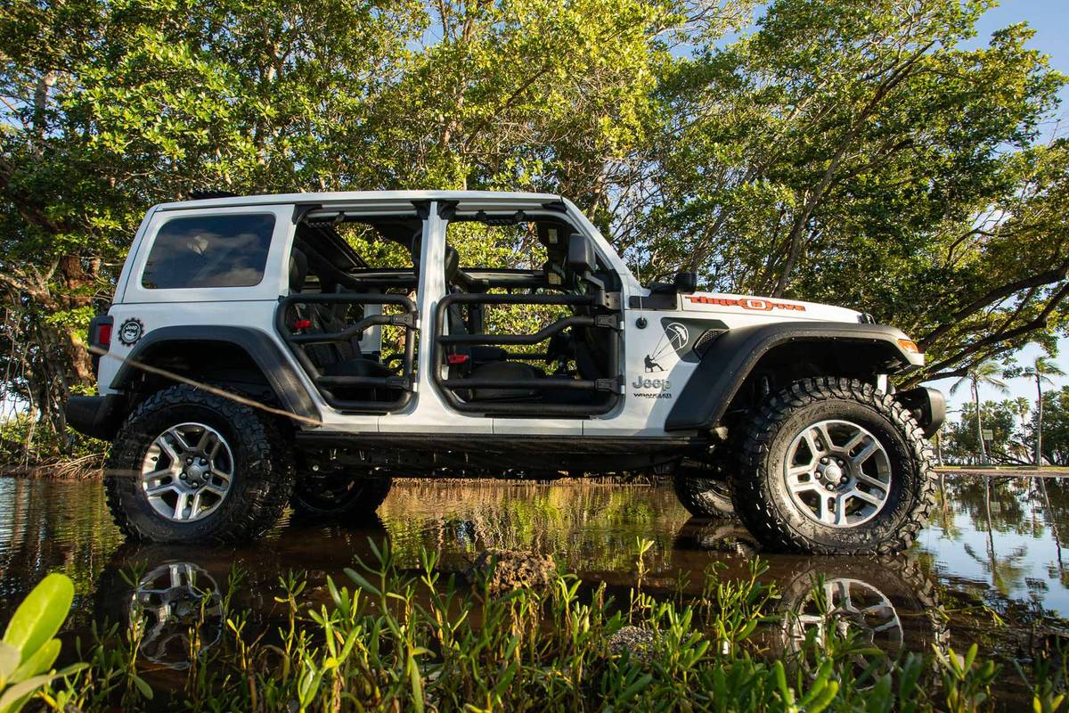 jeep wranger three o five edition 2020 02 exterior  profile  white jpg