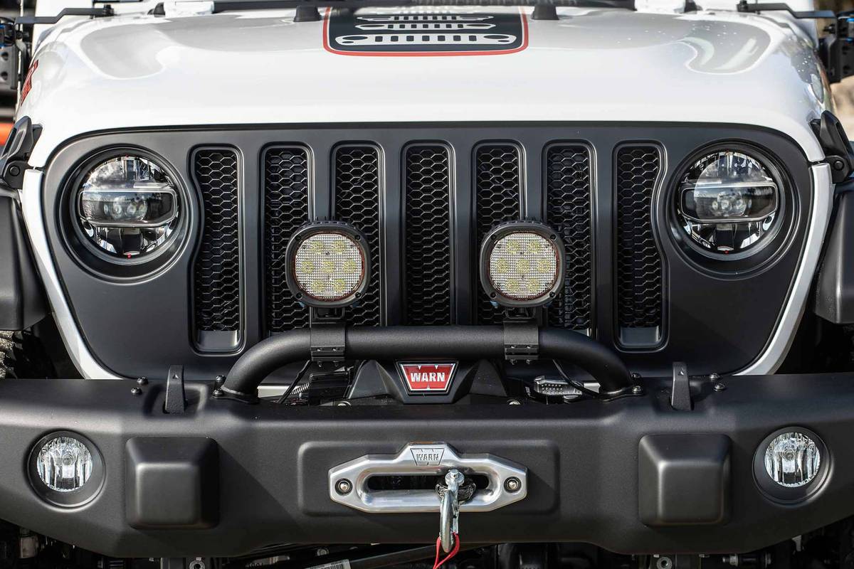 Jeep Gladiator, Wrangler Channel Their Inner Don Johnson for Miami Auto  Show 