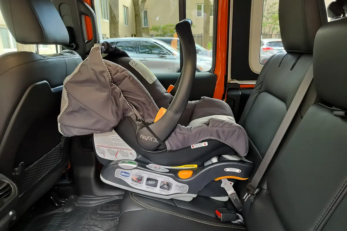 jeep wrangler 2025 interior csc 03 jpg