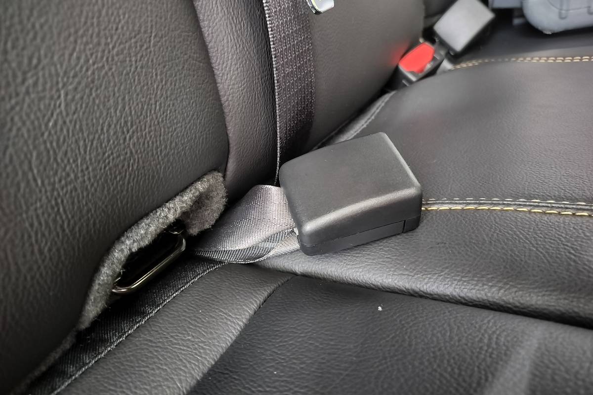 jeep wrangler 2025 interior csc 04 jpg