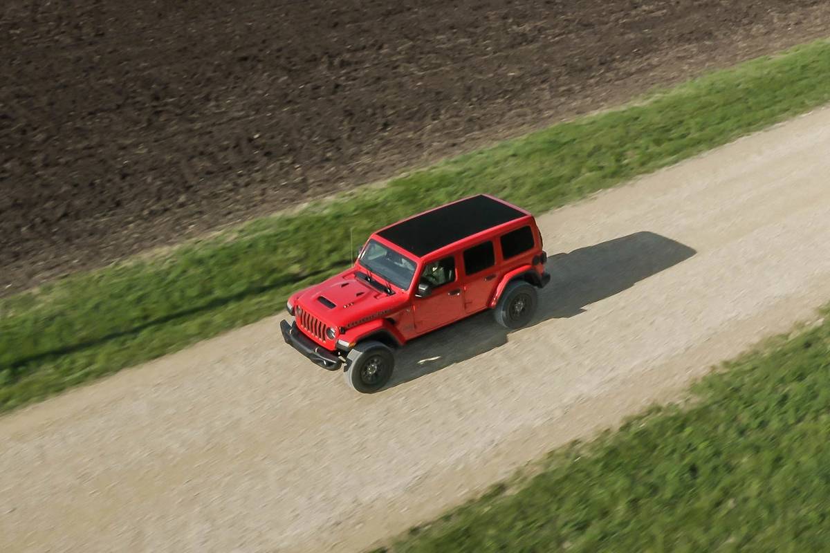 The 470-HP Jeep Wrangler Unlimited Rubicon 392 Is Completely Bonkers |  