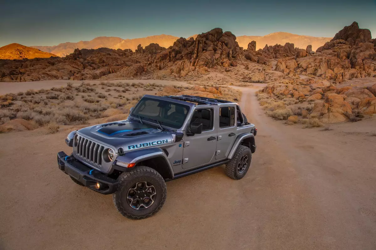 2021 Jeep Wrangler 4xe off-roading in desert