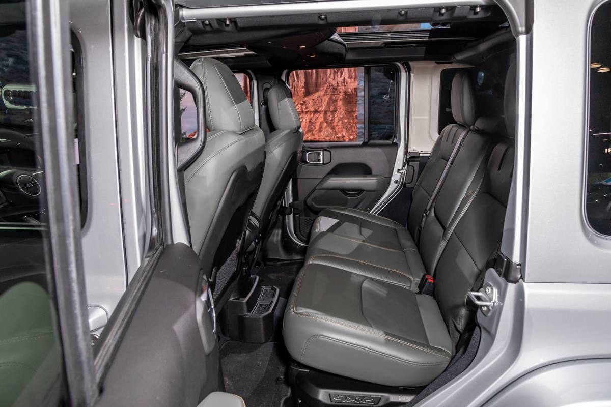 jeep wrangler 4xe 2024 17 interior backseat jpg