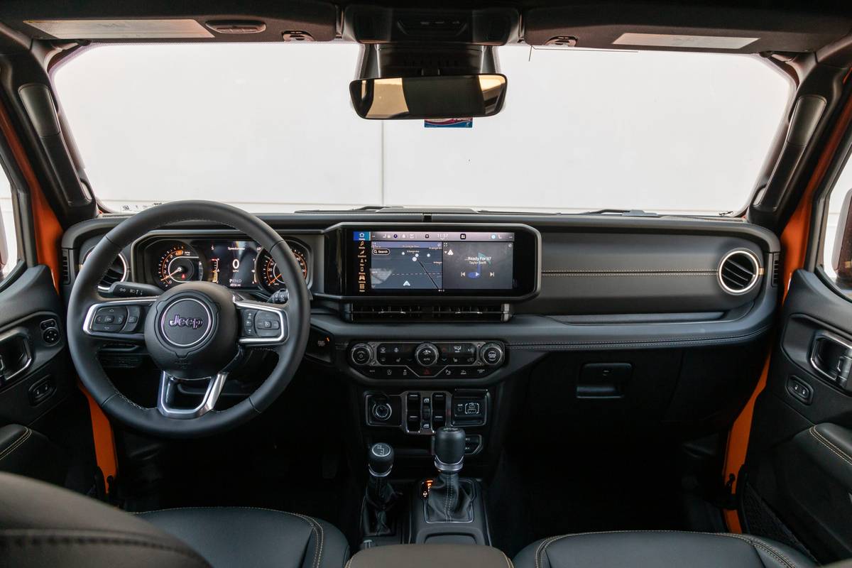 jeep wrangler sahara 2025 19 interior front row scaled jpg