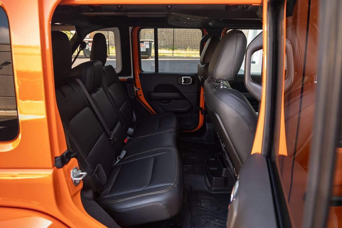 jeep wrangler sahara 2025 44 interior backseat scaled jpg