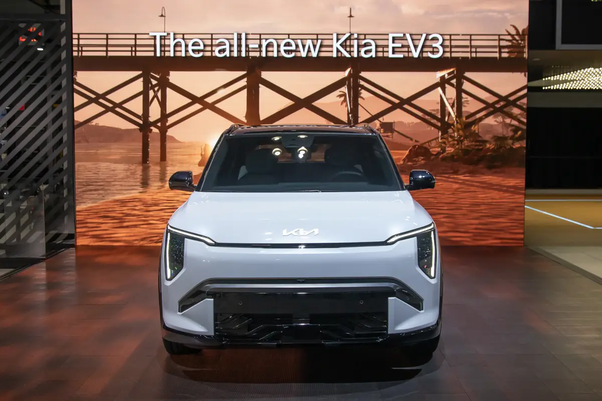 kia ev3 gt line 2027 03 exterior front jpg