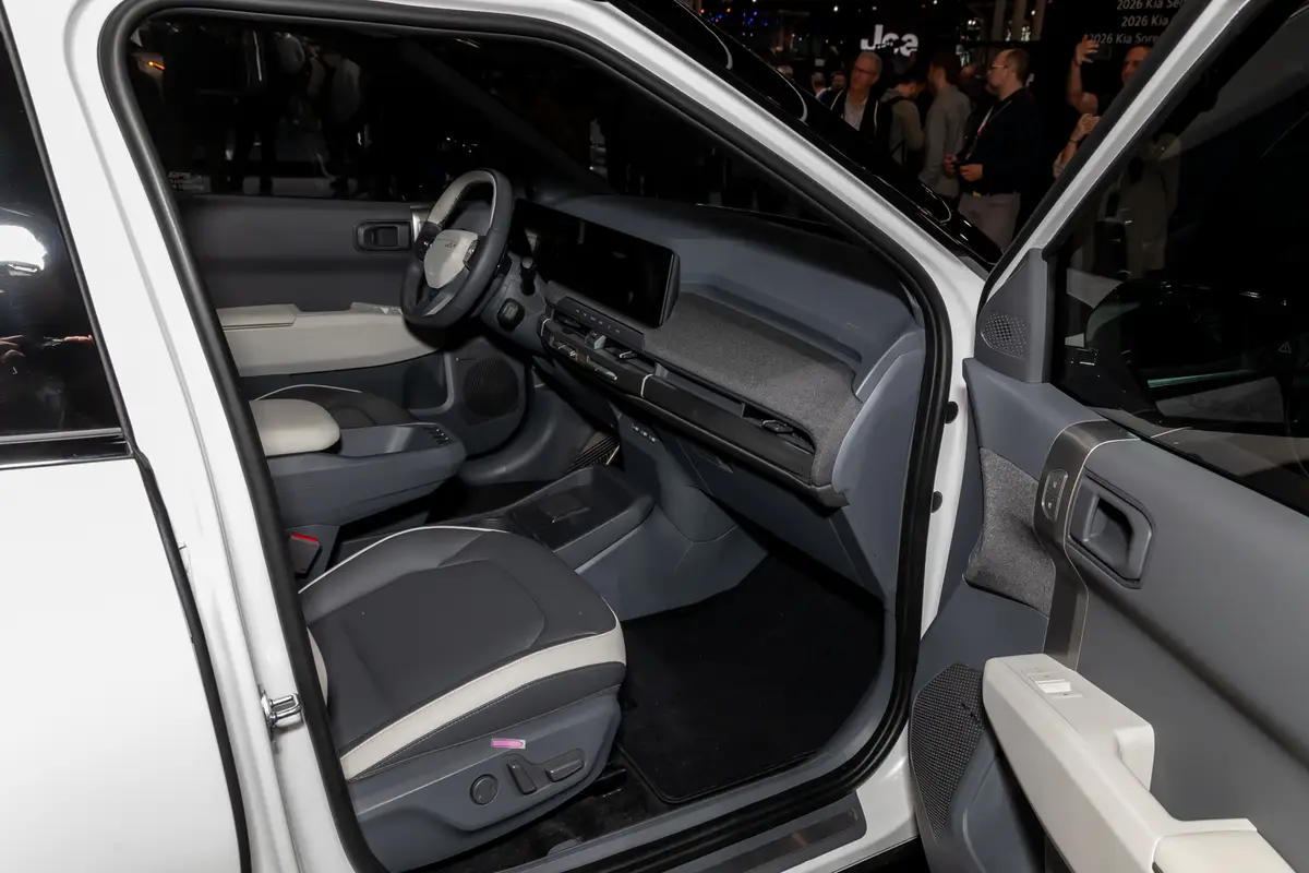 kia ev3 gt line 2027 14 interior front row jpg