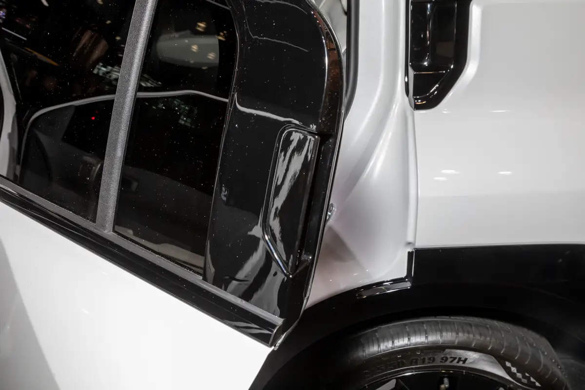 kia ev3 gt line 2027 23 interior door jpg