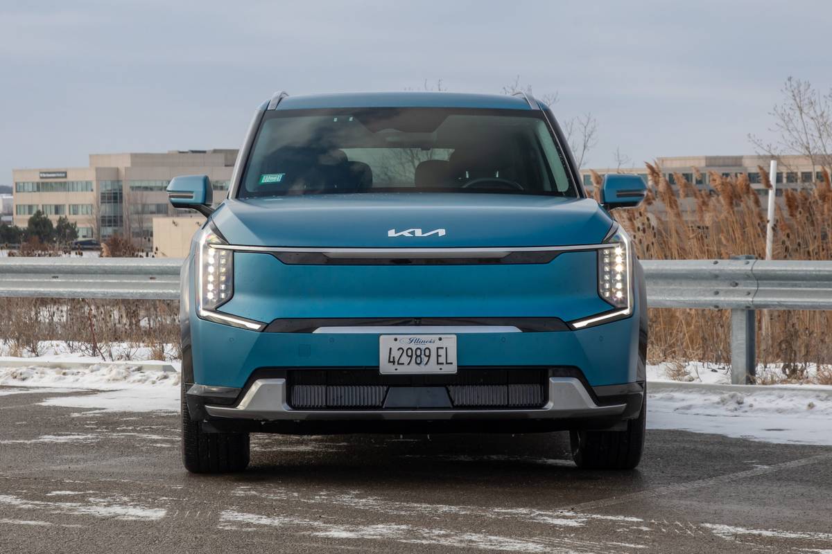 kia ev9 2024 52 exterior front scaled jpg