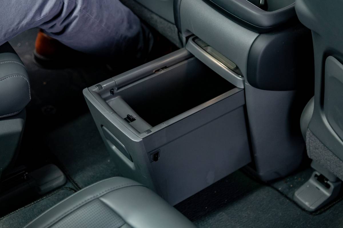 kia ev9 2024 69 interior second row cargo scaled jpg