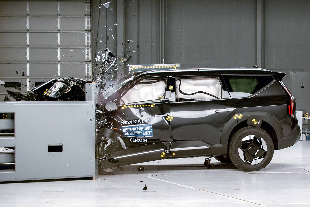 2024 Kia EV9 Named IIHS Top Safety Pick