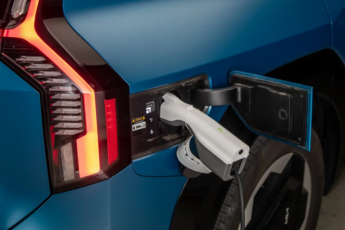 kia ev9 land 2024 02 exterior charge port jpg