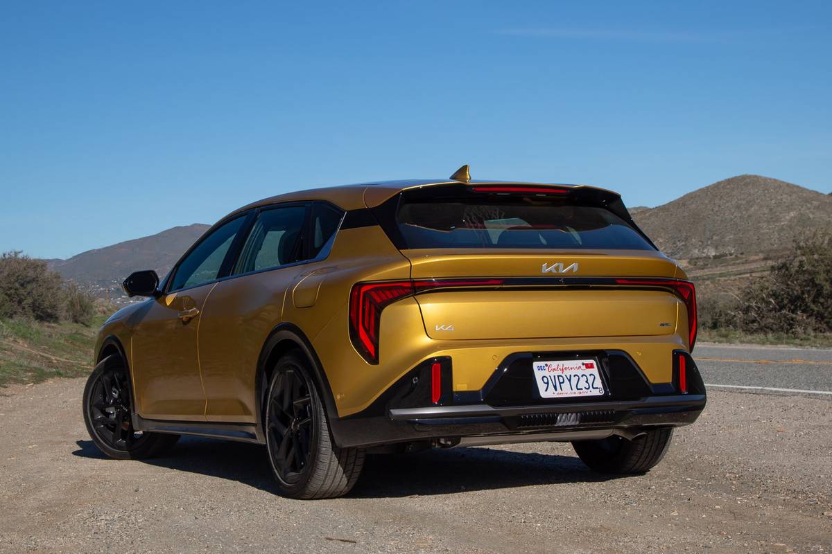kia k4 hatchback gt line 2026 07 exterior rear angle scaled jpg