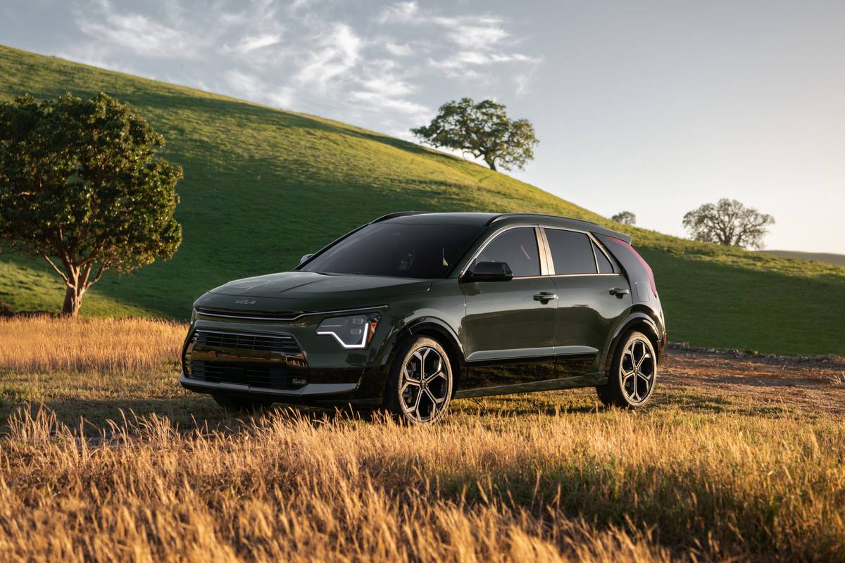 2025 Kia Niro Hybrid Minimal Updates, Loads of Efficiency and Safety