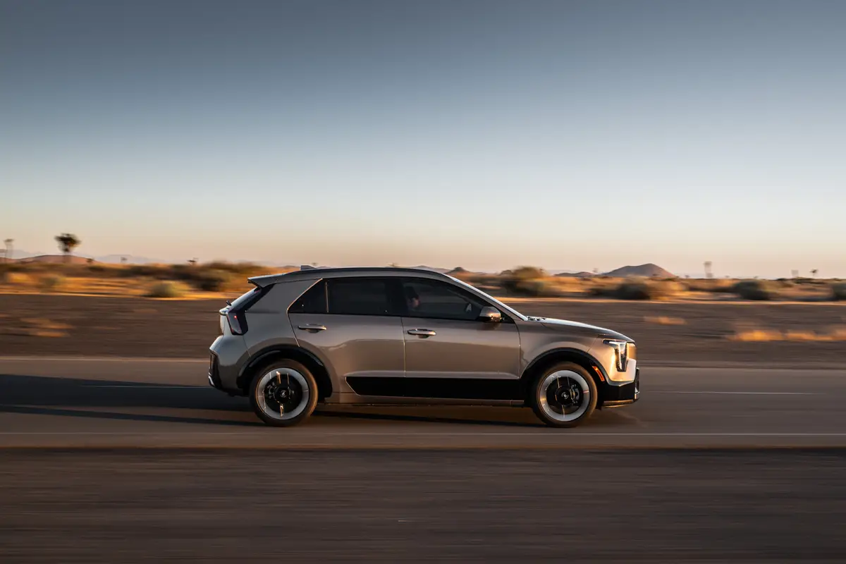kia niro 2027 exterior oem 08 jpg