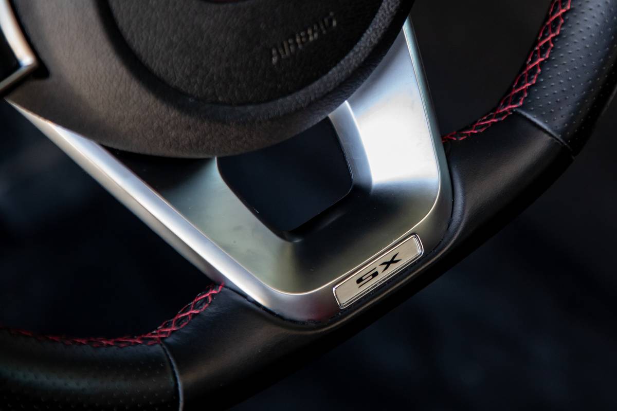 kia optima sx t gdi 2019 21 badge  detail  front row  interior  steering wheel jpg