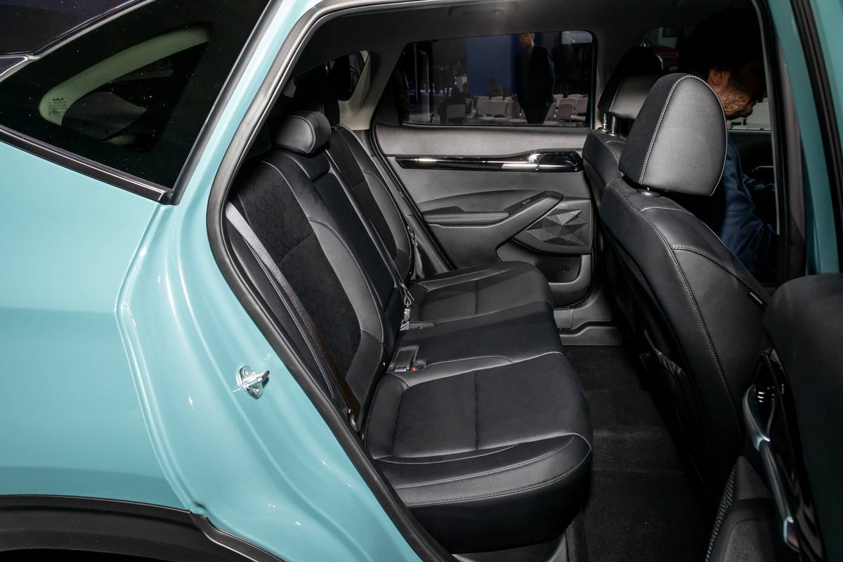 Kia Seltos 2024 26 Interior Backseat 