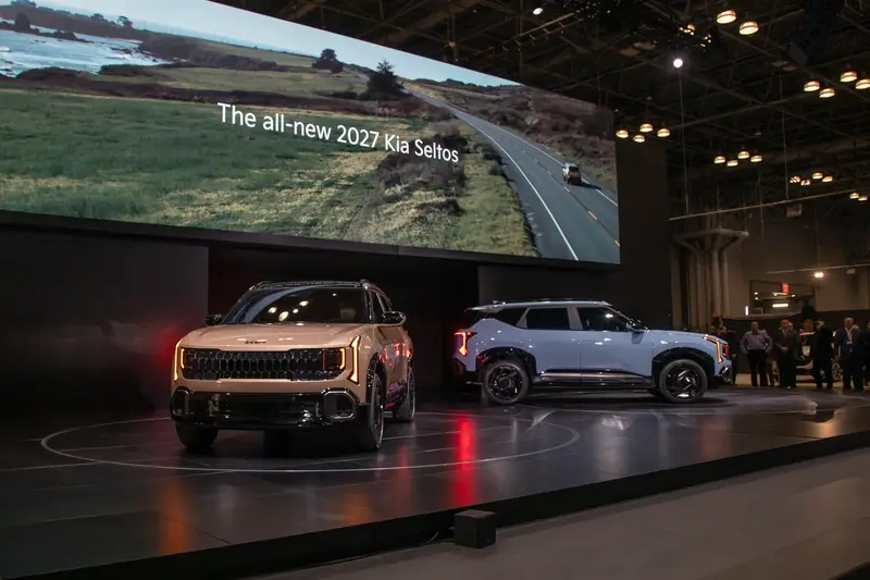 kia-seltos-2027-01-exterior-group