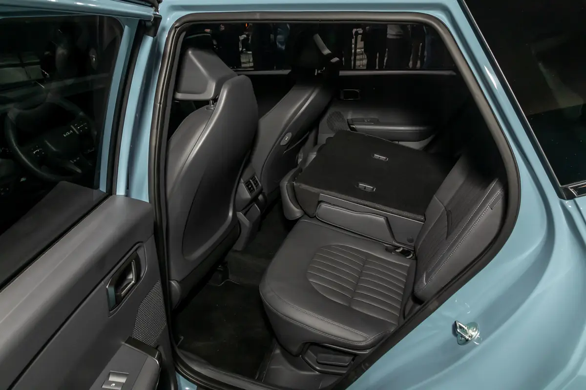 kia seltos 2027 27 interior backseat jpg