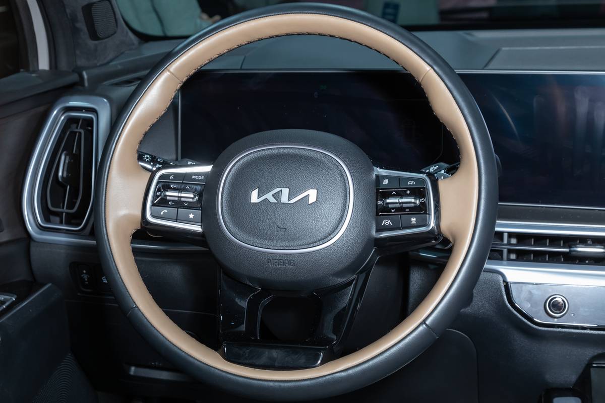 kia sorento x pro 2024 14 interior steering wheel jpg